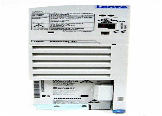 Lenze E82EV152K4Cのベクトル頻度インバーター ドライブは50/60のHZ 3段階400/500 VACを入れた