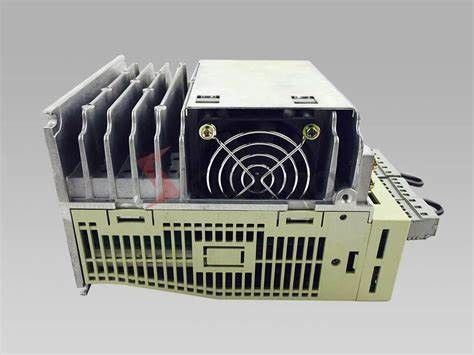 SGDM-15DN ACサーボ モーターはYaskawaを0.5 AMP 32ポイントServopack運転する