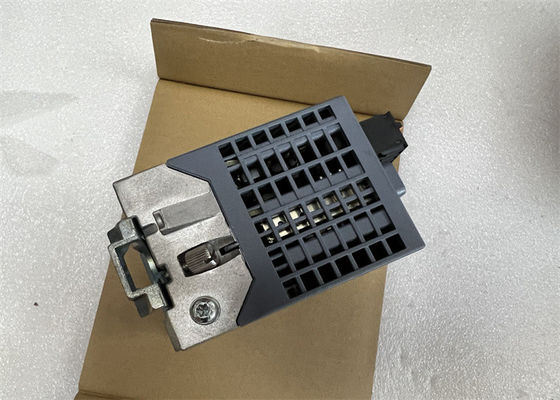 Siemens 6GK5646-2GS00-2AC2デジタル出力 モジュールSCALANCE SC646-2Cの産業保全の電気器具