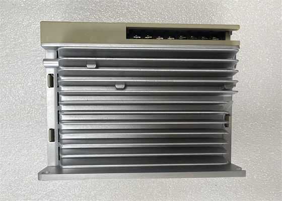 制御システム230VACのOmron R88D-UA12Vのサーボ ドライブAC電気サーボ アンプ