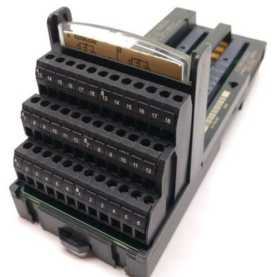 GE IC200MDL140 8それぞれ隔離されたAbbのアナログ入力モジュール120ボルト
