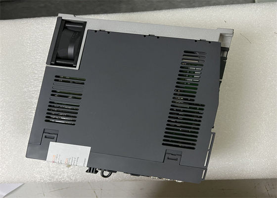 三菱MR-J4W3-444B ACサーボ アンプ電気0.4kw