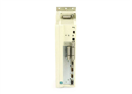Lenze EVS9323-CKV003 サーボ コントローラー 9300 シリーズ 400/480 VAC 1.5 KW (2 HP)
