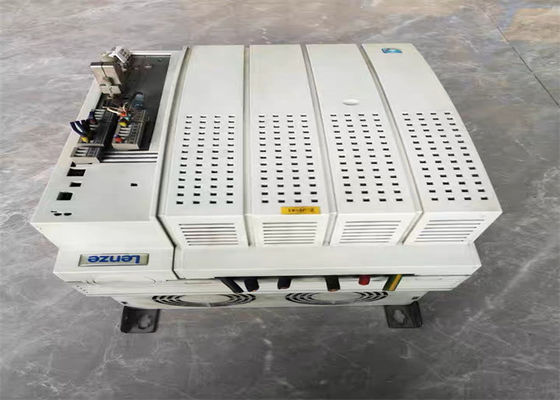 Lenze EVS9326-ET サーボ コントローラー 9300 シリーズ 400/480 VAC 11 KW (14.75 HP)
