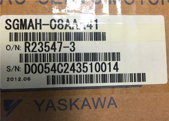 真新しいYaskawa AC産業SGMAH-08AAA41 750W 200V 3000RPM