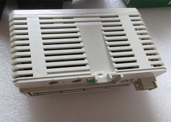 ABB DI821 S800入力/出力モジュールDO820 3BSE013250R1モジュール8 CH 230 V a.c./d.cをデジタル出力