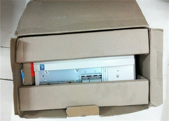 Lenze E70ACMSE0484SA1ETR SERVO-INVERTER I700の単一の軸線リゾルバー