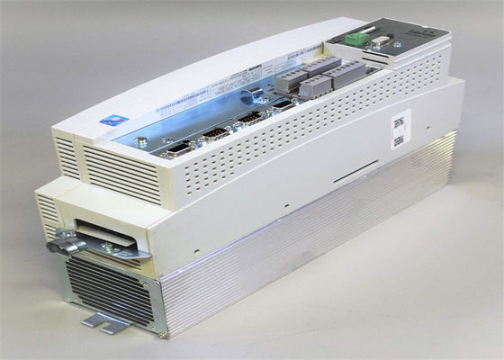 Lenze EVS9323-EIのサーボ コントローラー9300のシリーズ400/480 VAC 1.5 KW （2 HP）