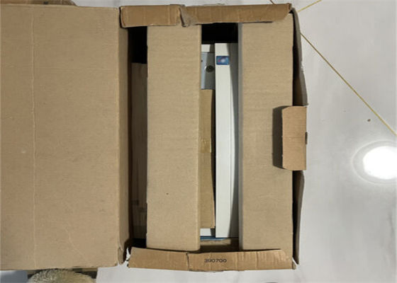 Lenze EVS9323-EIV004のサーボ コントローラー9300のシリーズ400/480 VAC 1.5 KW （2 HP）