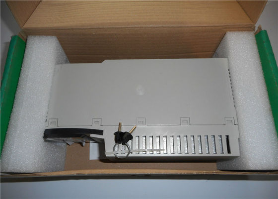 140CPU65260 Modicon Quantum PLC CPU 2.00lbsの重量10 /2/ 4つのスロット