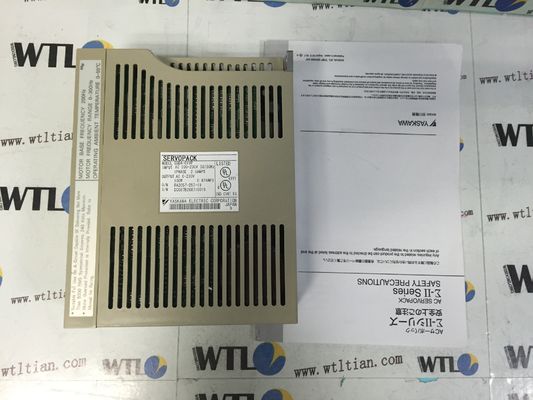 Yasakawa SGDA-01VP   ACサーボ モーター ドライブ100W 0.13HPは容量を評価した