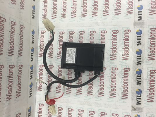 SGMPH-01A1A-YR21 Yaskawa ACサーボ モーター   100W 0.317N.m 3000RPM 200V
