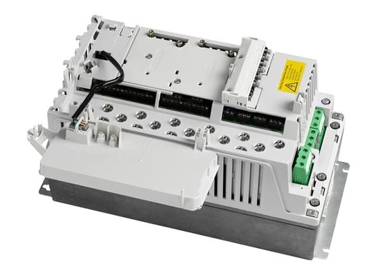 ABB ACS800-01-0006-3+P901 4kW 10,9Aは段階の数3フレーム サイズR2である