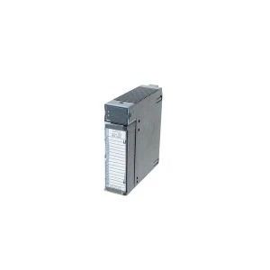 GE IC693MDL330はモジュールを8ポイント2つのAMP 120/240 VAC出力した