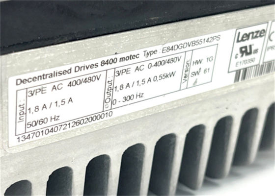 Lenze E84DGDVB55142PSインバーターは1.8 AMP MOTEC 8400の出力電流を動かす
