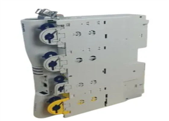 Lenze E94ACHE0004のSERVOは9400の1.5 kWの可変的な頻度インバーターを運転する