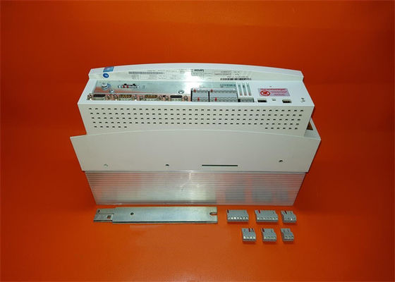Lenze E94ACHE0004のSERVOは9400の1.5 kWの可変的な頻度インバーターを運転する