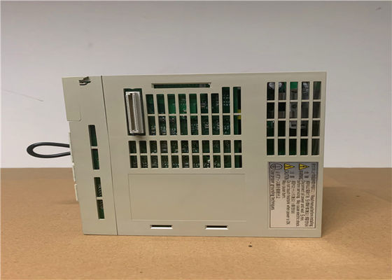 産業ACサーボ パックYASKAWA電気SGDG-01GTY21 SERVOPACKは90-253Vを入れた