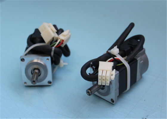 リニア モーターYASKAWA SGLFW-1ZA380BP 0W 2400N/M 1120RPM*NIB 200V 17.5Aの新しい原物