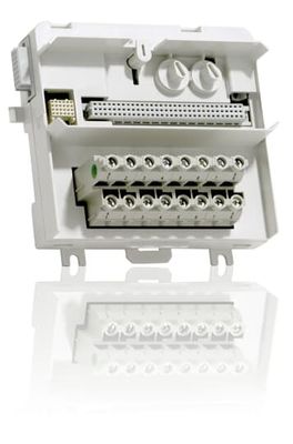 ABB 3BSE013233R1 16までの入力/出力チャネルはモジュールの終了の単位を密集させる