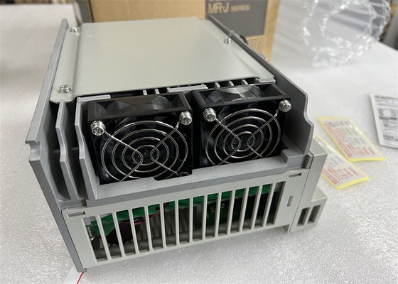 三菱電機3.5KW MR-J2Sの3-phaseサーボ アンプMR-J2S-350B4 ACドライブ350A