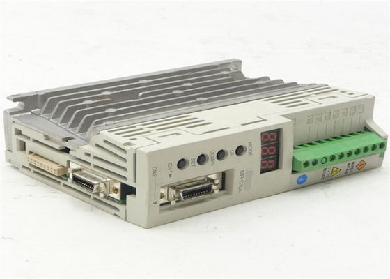 三菱AC新しいサーボ アンプMR-C10A 100W 200-230V 50/60Hz 0.85A産業ドライブ