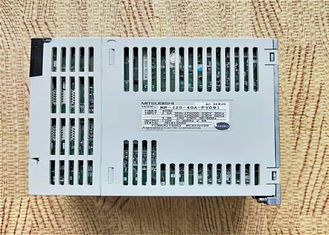 MR-J2S-40A-PY091三菱の産業Servoは400W 200Vを運転する