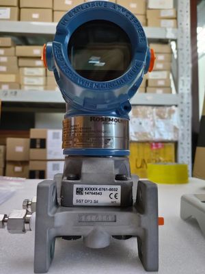 Rosemount独特でエネルギー効率が良いレーダーの破片低い12V dcの離昇の電圧の5408の26のGHz FMCW