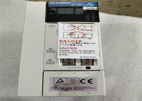 MR-J2S-40CP-S084三菱の産業Servoは400wサーボ アンプを運転する