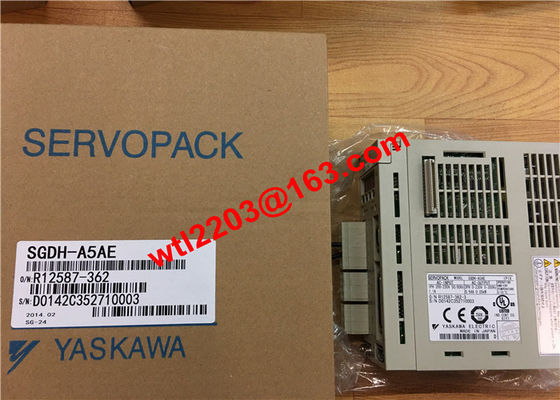 50/60HZ産業Servoは日本元の400w YASKAWA SGDS-04A15A SERVOPACKを運転する