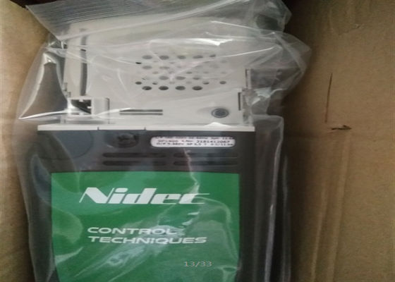 Nidecの制御技法のUnidrive SP6401 90kw/110kWインバーター0-480V 180-205Aサーボ ドライブ