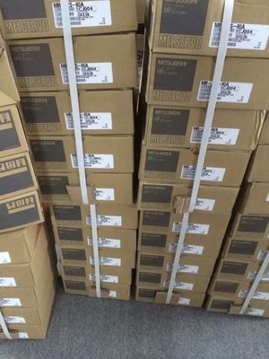 三菱HC-UFS352 Melservo HCサーボ モーター3.5KW 2000 rpm 3.5出力