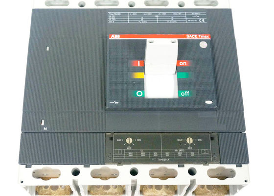 1SDA060317R1 Tmax T6L800 TMA800-8000は場合の遮断器PLCの部品を形成した
