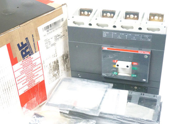 1SDA060317R1 Tmax T6L800 TMA800-8000は場合の遮断器PLCの部品を形成した