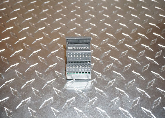 電源のエマーソンDeltaVのターミナル ブロックKJ3224X1-EA1 12P4367X012余分なモジュール