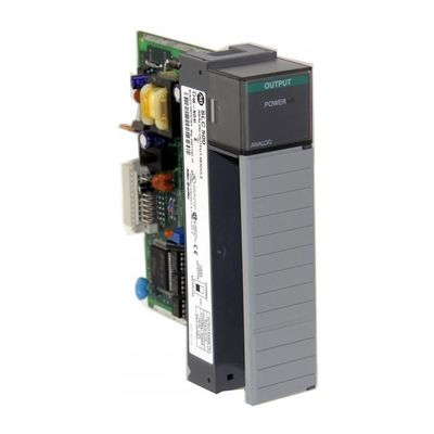 AB 1746-NIO4I 2のアナログ入力10 V DCか20 MA 2のアナログの現在の出力0-20 MA