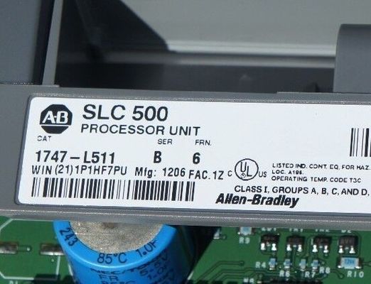 AB 1747-L511 CPUモジュールSLC 5/01 1つのKのランダム アクセス メモリ0.35 AMP 5 VDC