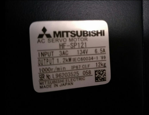 HF-SP121 AC産業サーボ モーター三菱HFシリーズ1W 2000RPM