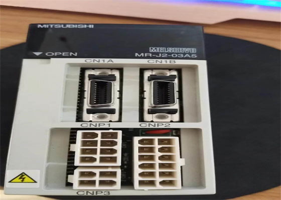 MR-J2-03A5 AC産業Servoは三菱サーボ アンプを運転する