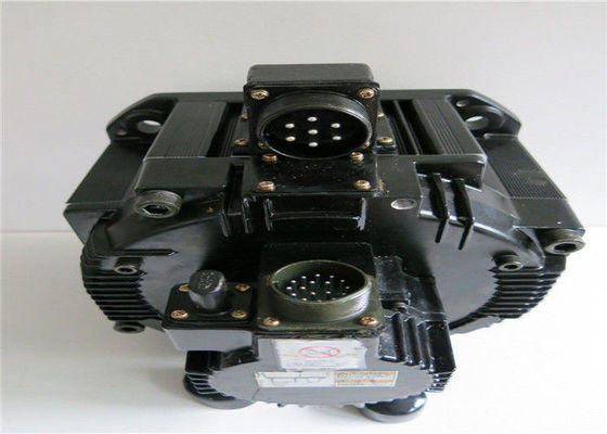 SGMDH-32A2A-YR13 bYaskawa AC同期サーボ モーター3200W 200V 20.9A ACサーボ モーター