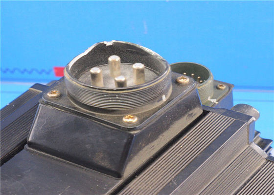 SGMG-60A6B-TK11新しい産業サーボ モーターYaskawa ACサーボ モーターInsF 46.9A