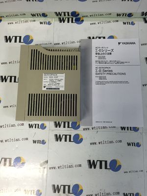 年の保証のYaskawa 1つのモーターはSGD-A3AP Servopack 1PH 200-230V 50/60HZ 11AMPSを運転する