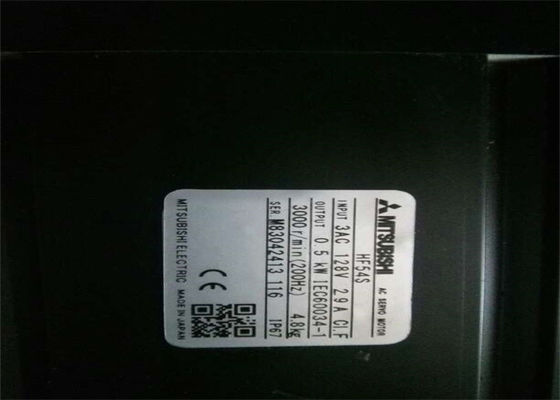 真新しい三菱HF54S Industial ACサーボ モーターHFシリーズ0.5KW 3AC 128V 2.9A 3000r/min