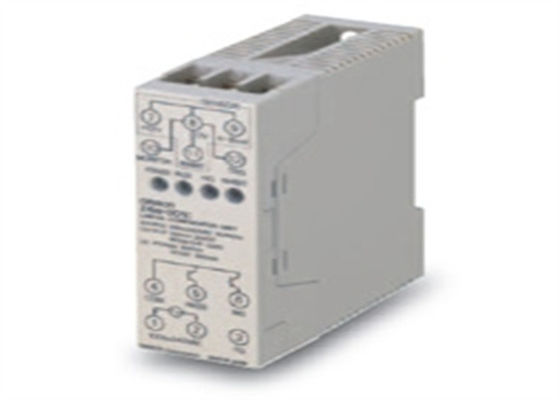 Omron Z4M-T30V2センサー レーザーの変位の測定PLCのプログラム可能な論理のコントローラー