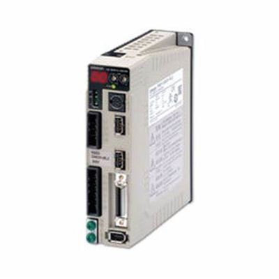 OMRON R88D-KT02Lのサーボ運転者2.5A 120Vは230 VAC 50 Wから1.5 kWに200 Wに荷を積む