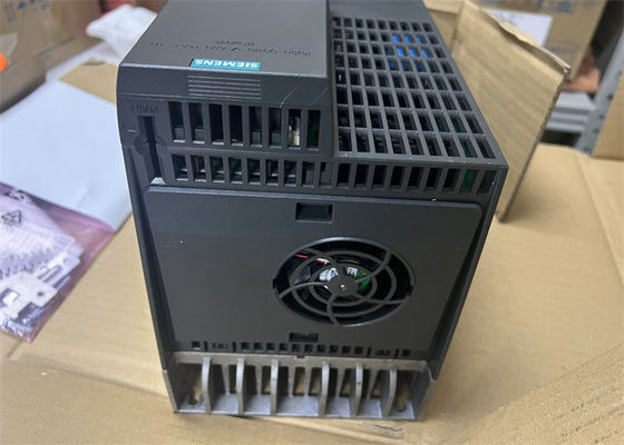 6SL3210-1KE23-8UF1 SIEMENS SINAMICS G120Cは150%の積み過ぎの力18,5KWを評価した