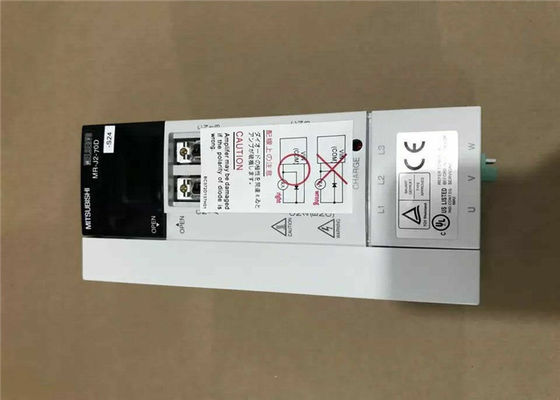 三菱電機700W 3Phase産業ACサーボ アンプMR-J2-70D-S24モーター運転者