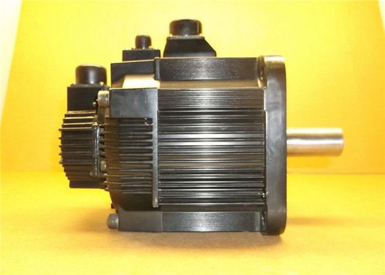 SGMGH-44DCA6E YaskawaシグマII産業サーボ モーター増加エンコーダーのタイプ400VAC