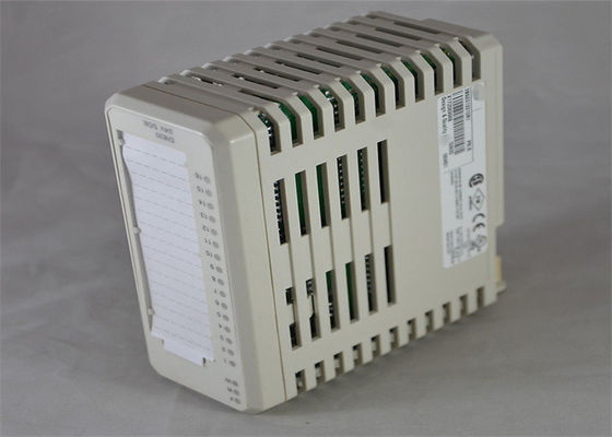 新しい3BSE013210R1 PLC DI830 ABBデジタル入力SOEモジュール24VDCは2x8チャネルを入れた