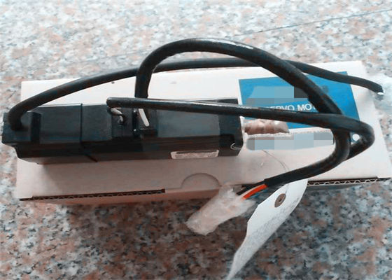 三菱によって100WはHC-MF13BD-UE在庫で新しい電気ACサーボ モーターが自動車に乗る